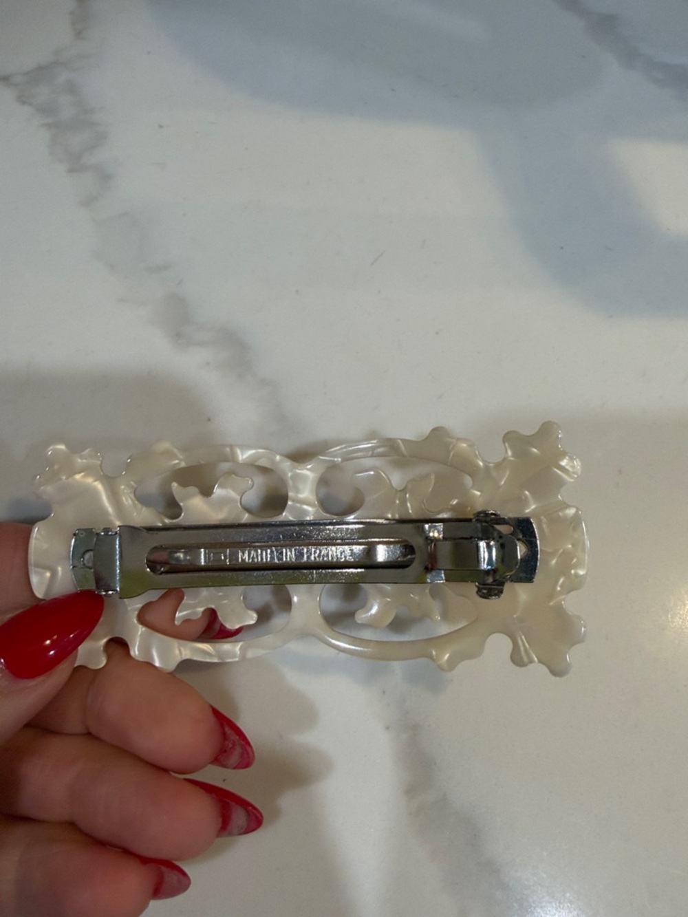 Carved Floral Resin Hair Barrette in Pearl White - Picture 4 of 6